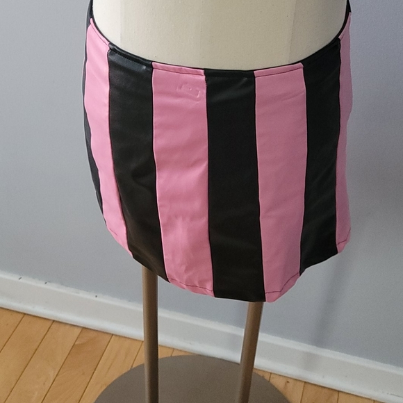 Candy Show Skirt - Picture 3 of 8